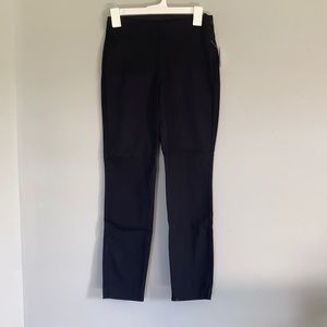 Stretchy skinny black pants